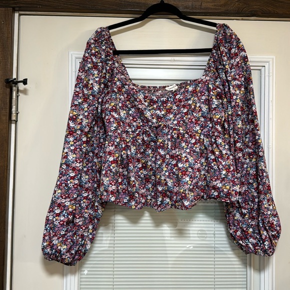 Newbury Kustom Tops - Newbury Kustom floral top large
